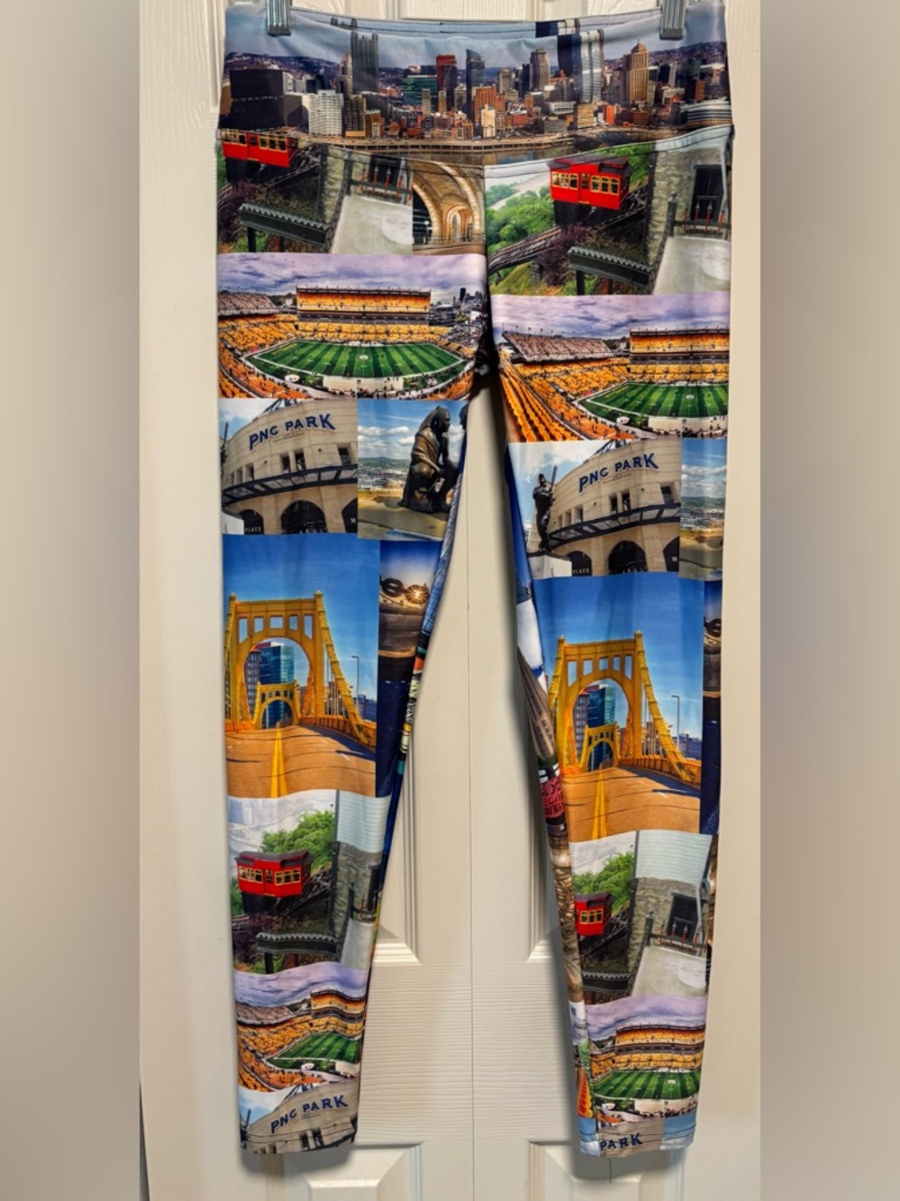 Pittsburgh Iconic Landmarks Leggings